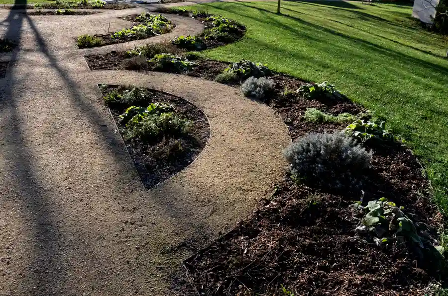 How To Achieve Balance In Modern Landscape Design in Bolivia, NC